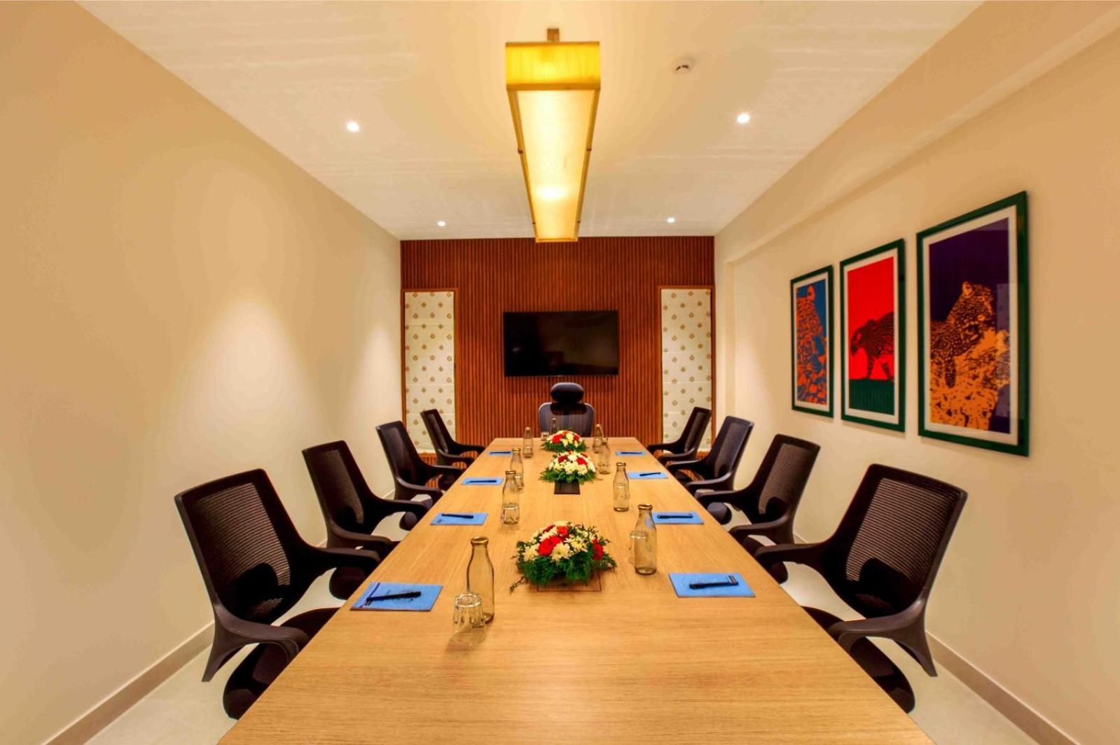 Park Residency Ayarkunnam Hotel Pullappalli Exterior foto